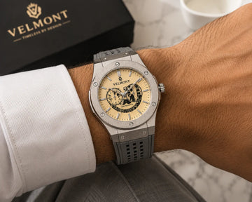 Noir Edge Men’s Chronograph-Style Watch – Silver Dial, Gunmetal Case & Textured Strap
